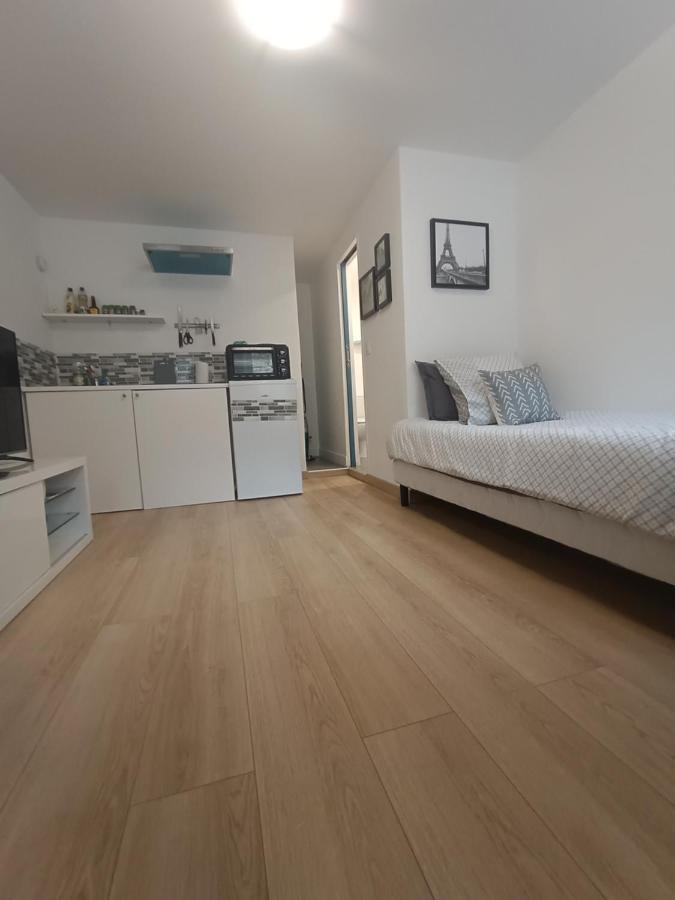 Studio Meuble A Bougival Exteriér fotografie