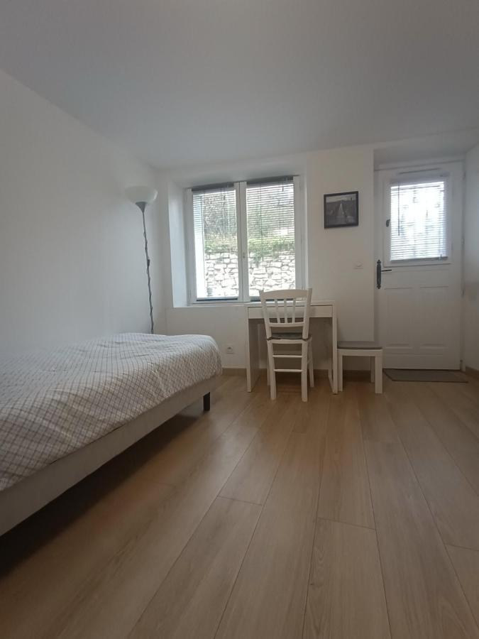 Studio Meuble A Bougival Exteriér fotografie