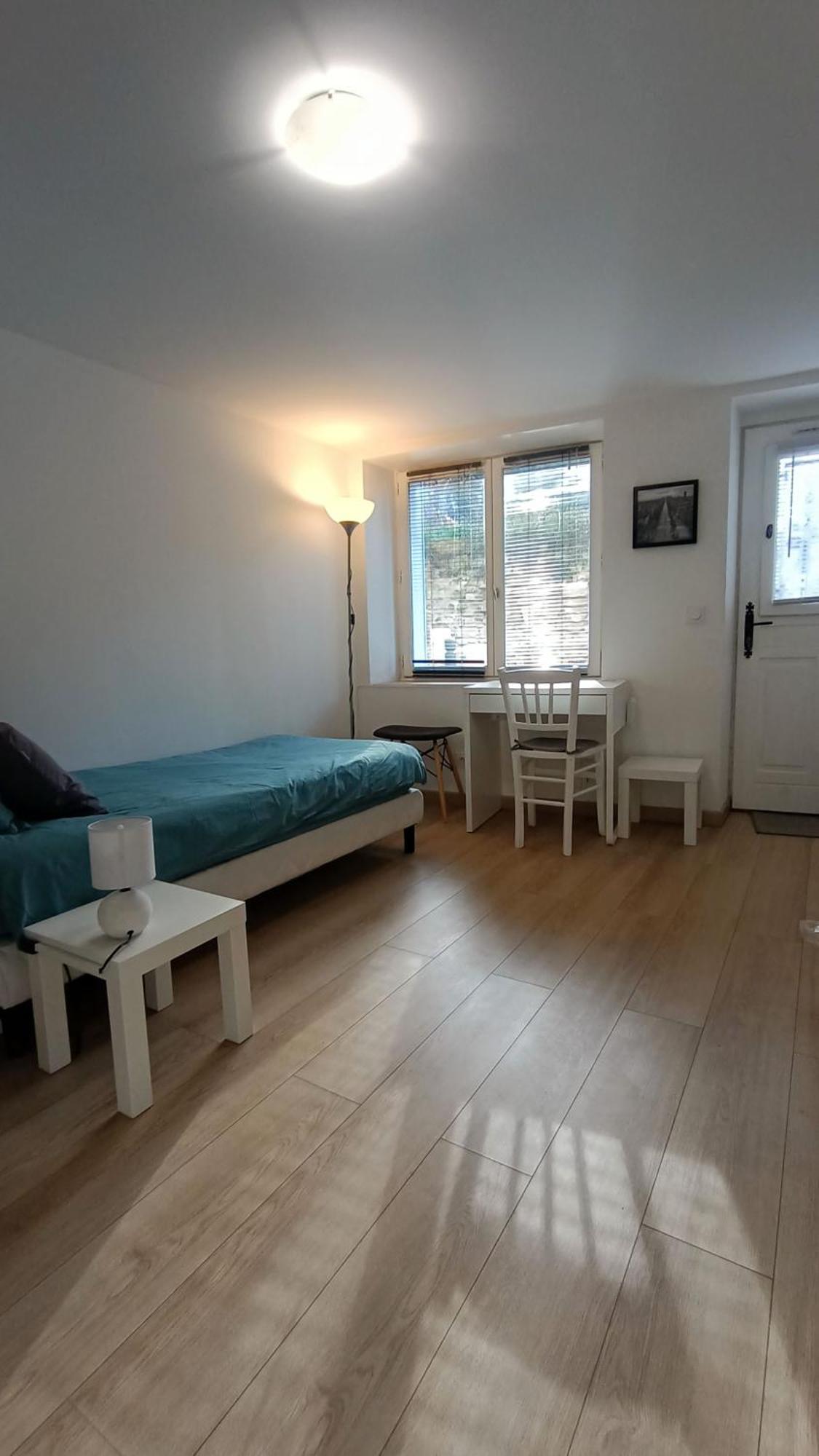 Studio Meuble A Bougival Exteriér fotografie
